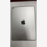 Apple iPad 第6世代 Wi-Fi 32GB Silevr 訳あり音量ボタン固い