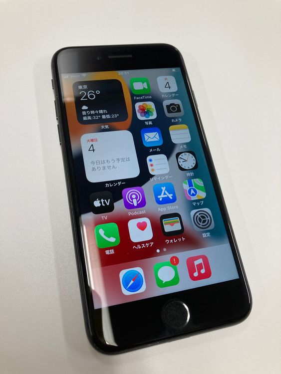�ڥ�Х���BOX������  ����82%SIM�ե꡼ iPhone7 32GB �֥�å�
