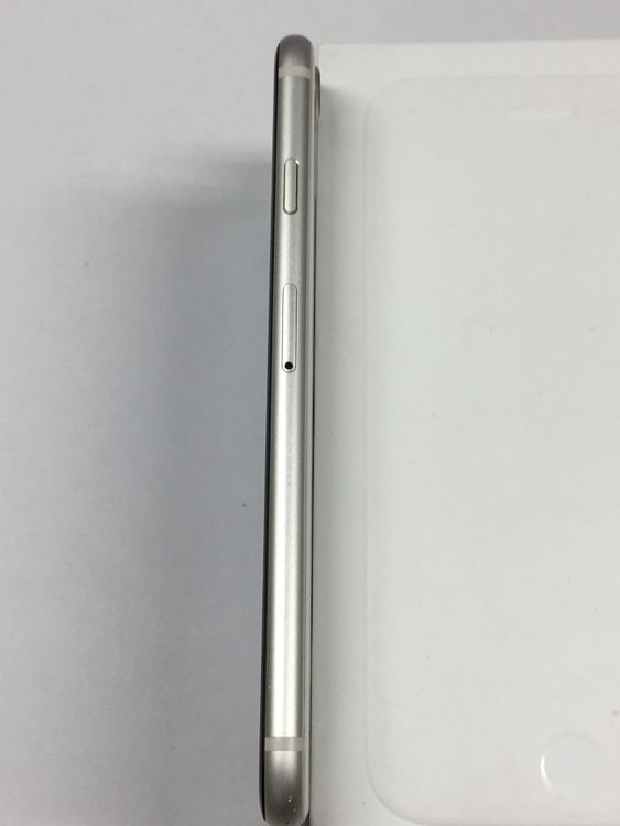 �ڥ�Х���BOX��iPhone SE3 ��3���� 64GB SIM�ե꡼ �������饤��