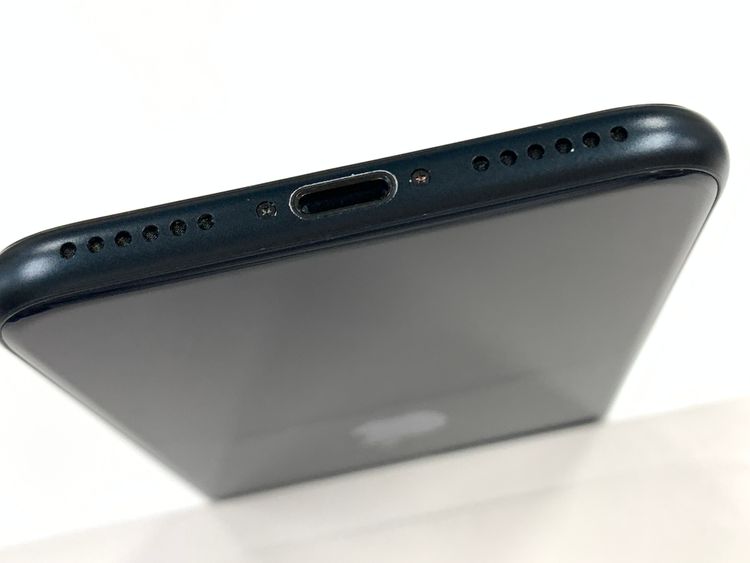 �ڥ�Х���BOX�۶����� ����85%SIM�ե꡼iPhone SE(�裳����) 128GB