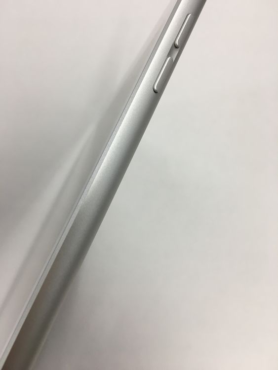 �ڥ�Х���BOX������ ����86% Apple iPad ��8���� 32GB WiFi��ǥ�