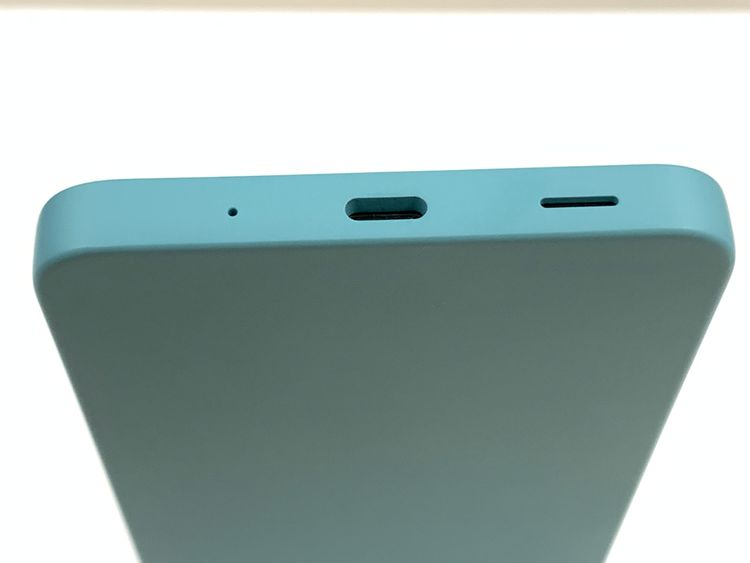 �ڥ�Х���BOX�ۿ���Ʊ�� SIM�ե꡼AQUOS wish5 SH-52F �參��