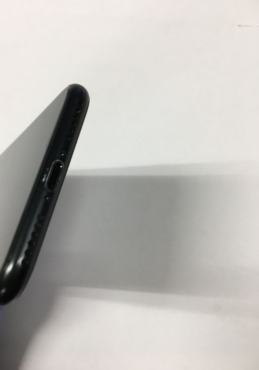 ��ư������ ����83���SIM�ե꡼ iPhone SE ��2���� 64GB �֥�å�