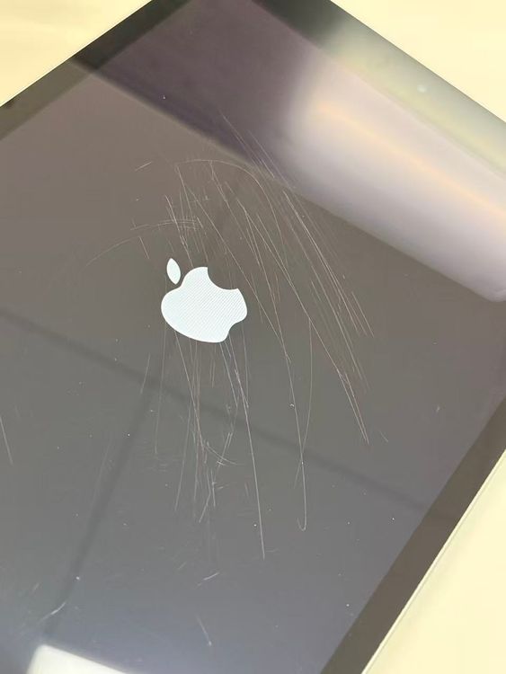 ����94��Apple iPad ��9���� Wi-Fi 64GB Silver