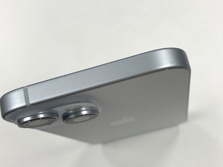 �Хåƥ꡼82% SIM�ե꡼ iPhone15 128GB���֥롼