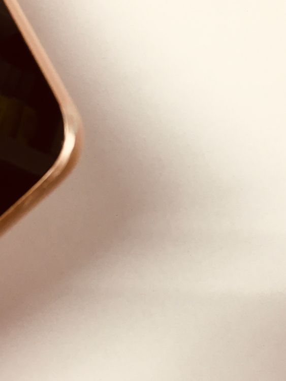 ��ư���������84��� Apple iPad ��7���� Wi-Fi 128GB �������