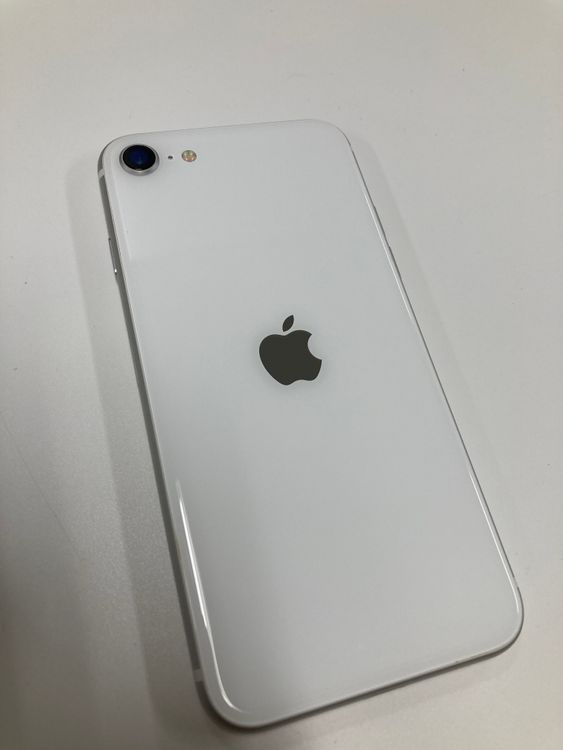 ����Ʊ���� ����91% SIM�ե꡼ iPhoneSE(�裲����) 64GB  �ۥ磻��