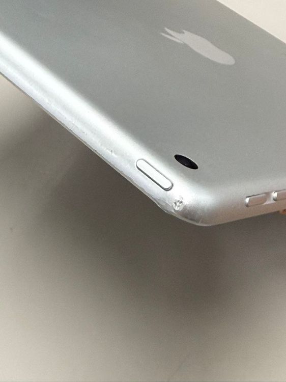 �ڥ�Х���BOX�� ����83�� iPad ��5���� 32GB ����С�