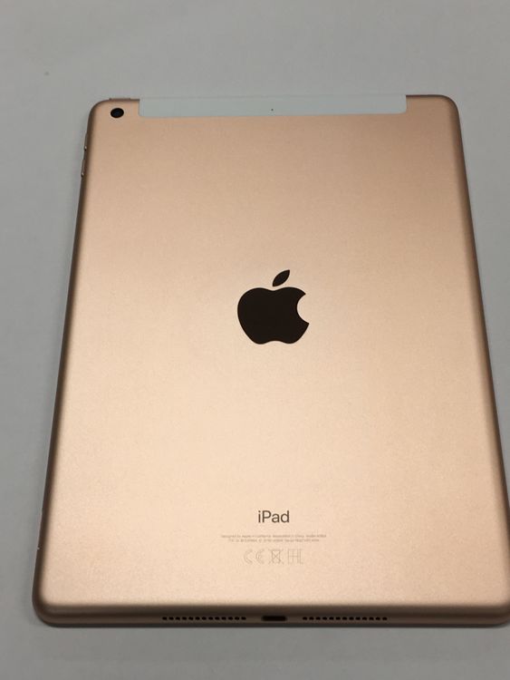 iPad6 128GB ������� SIM�ե꡼ �������ʡ��Ÿ�����ʤ��������Բ� �����