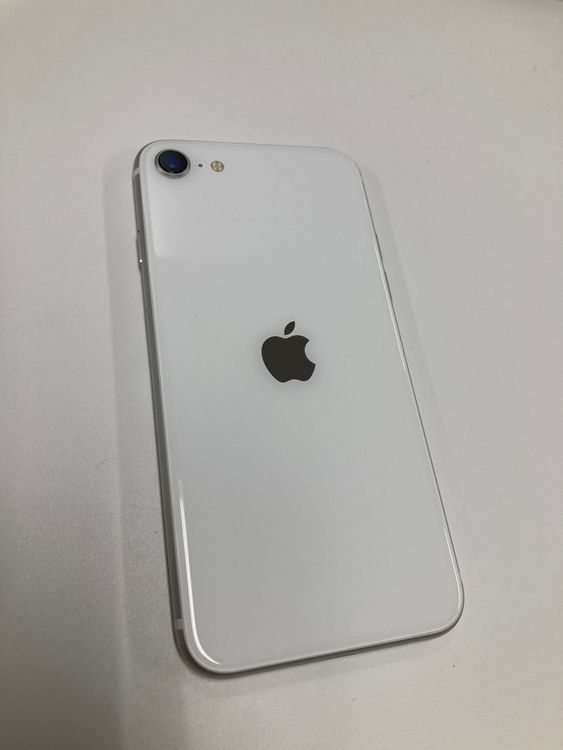 �ڥ�Х���BOX������ ����92%SIM�ե꡼ iPhone SE2 ��2���� 64GB �ۥ磻��