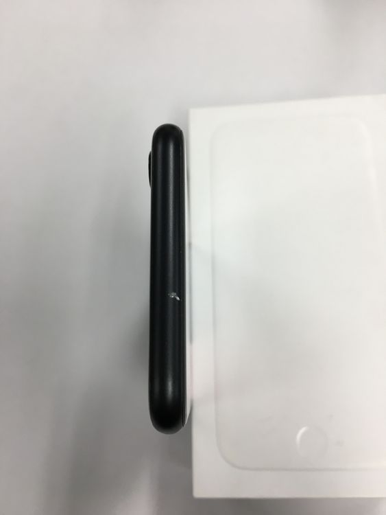 �ڥ�Х���BOX�۱վ����� ����89�� iPhone SE ��2���� 64GB SIM�ե꡼
