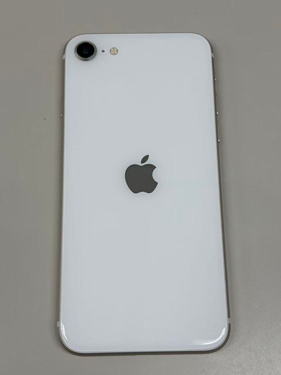 �ڥ�Х���BOX������ ����95�� SIM�ե꡼ iPhone SE ��3���� 128GB