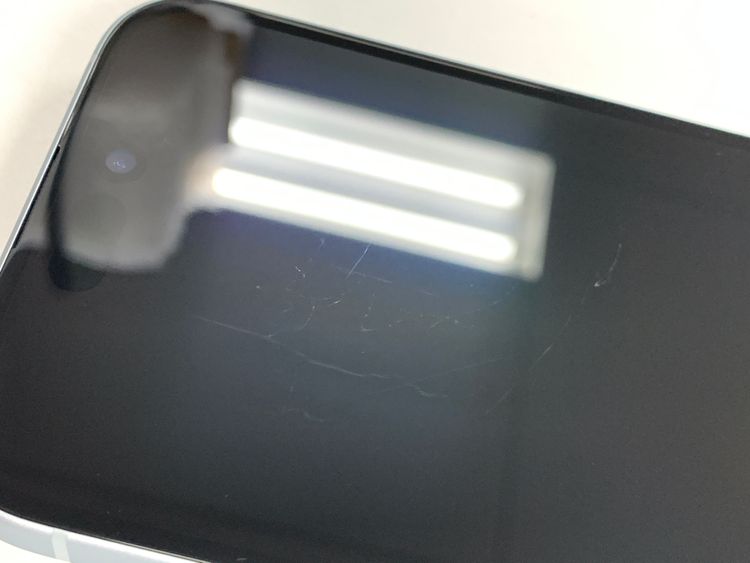 �ڥ�Х���BOX������97% SIM�ե꡼ iPhone15 128GB �֥롼