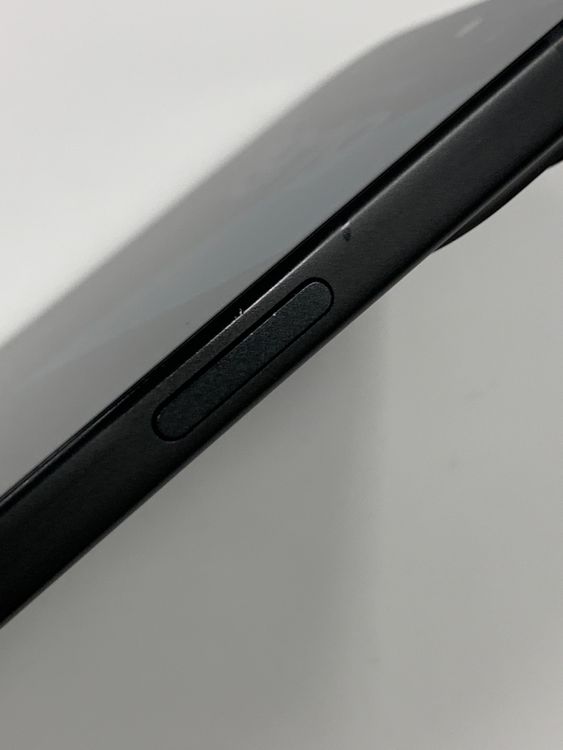 �ڥ�Х���BOX������ ����100%SIM�ե꡼ iPhone15 128GB �֥�å�