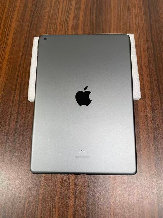 Apple iPad ��6���� Wi-Fi 128GB Space gray �����꽼�Ÿ��԰���