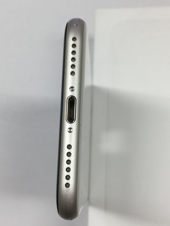 �ڥ�Х���BOX��iPhone SE3 ��3���� 64GB SIM�ե꡼ �������饤��