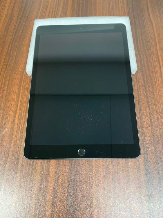 ����87%Apple iPad8 Wi-Fi + Cellular 32GB��Space gray