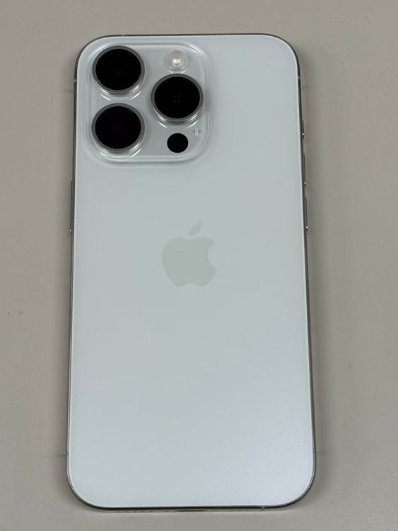 �ڥ�Х���BOX�ۿ���Ʊ�� ����97%SIM�ե꡼ iPhone15 Pro 128GB �ۥ磻��