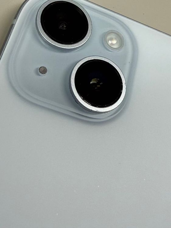 �ڥ�Х���BOX�� ����88%SIM�ե꡼ iPhone15 128GB �֥롼