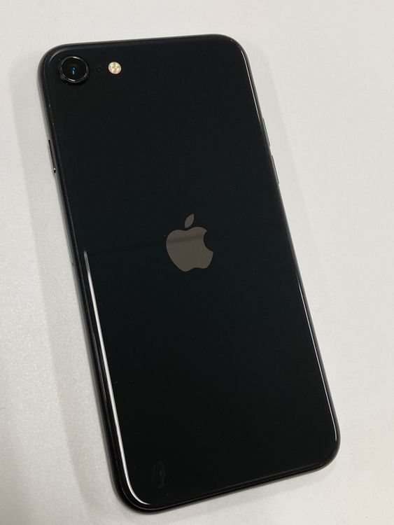 �ڥ�Х���BOX������ ����90%SIM�ե꡼ iPhone SE2 ��2���� 64GB �֥�å�