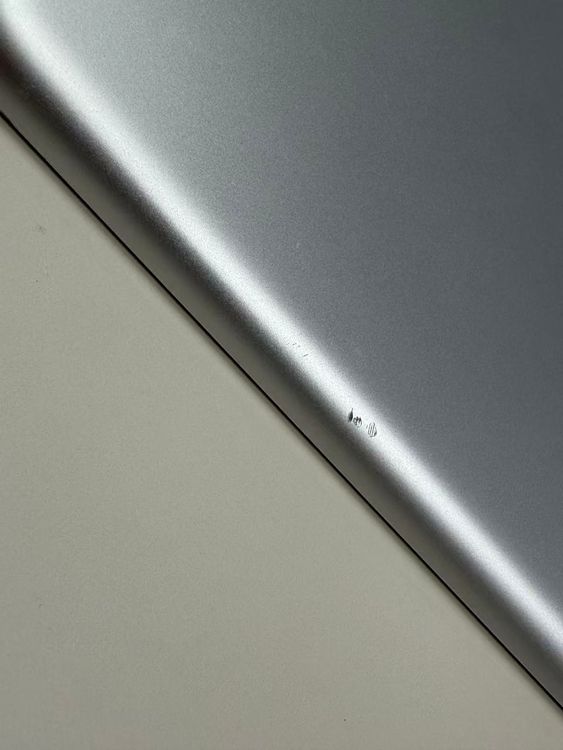 ���� ����84% SIM�ե꡼iPad (��9����) 64GB ����С�