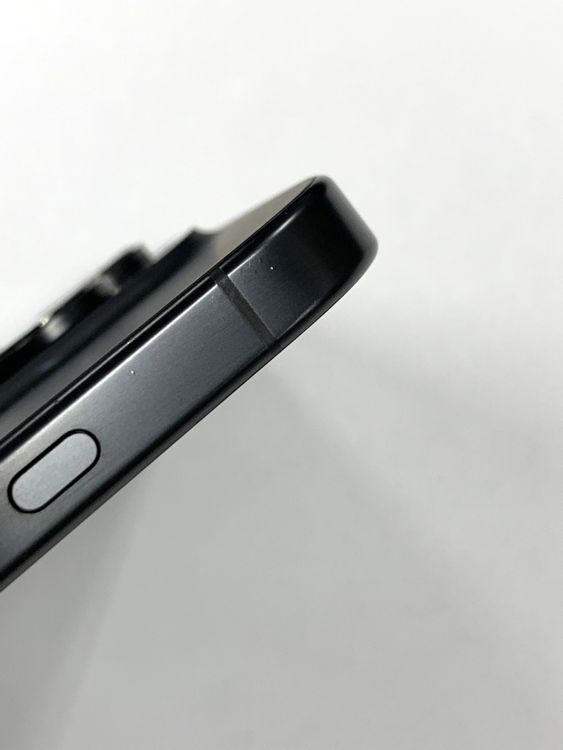 �ڥ�Х���BOX�� ����93%SIM�ե꡼ iPhone16 Pro 512GB �֥�å������˥���