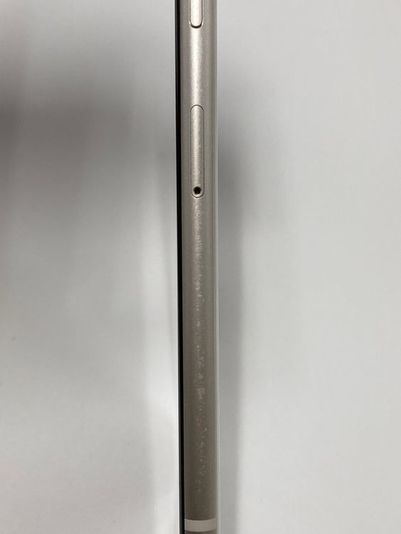 �ڥ�Х���BOX�� ���� ����92%SIM�ե꡼ iPhone SE(��3����) 64GB