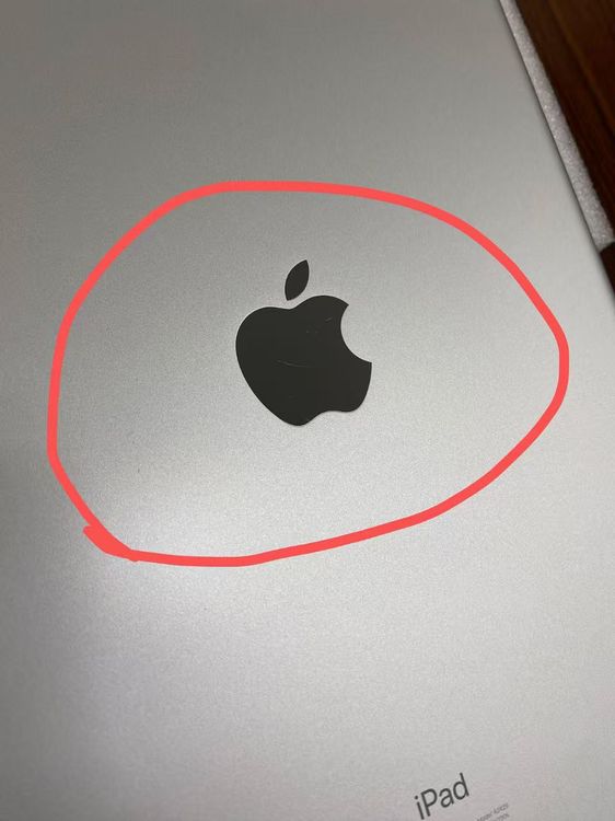 ������������87��Apple iPad8 Wi-Fi + Cellular 32GB��Silver