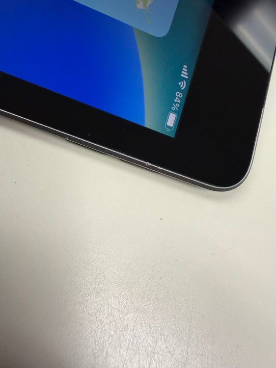 ���������� ����76% SIM�ե꡼ iPad (��7����) 32GB ���ڡ�������