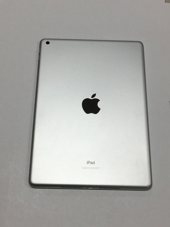 �ڥ�Х���BOX������ ����91�� Apple iPad ��8���� Wi-Fi 128GB ����С�