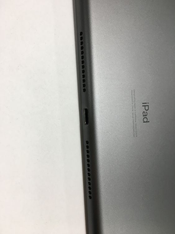 �ڥ�Х���BOX������ ����75�� SIM�ե꡼ Apple iPad ��8���� 32GB