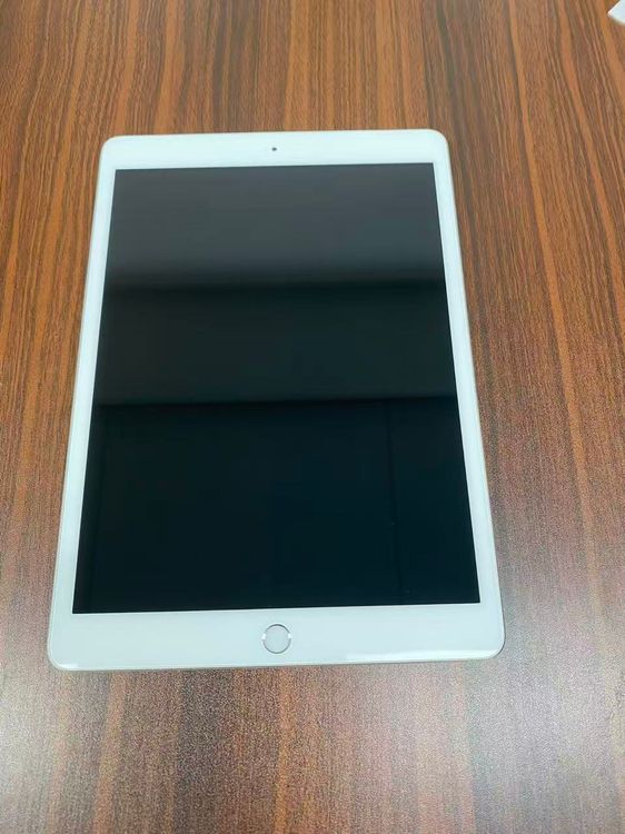 ����93��Apple iPad7 Wi-Fi + Cellular 32GB������С�