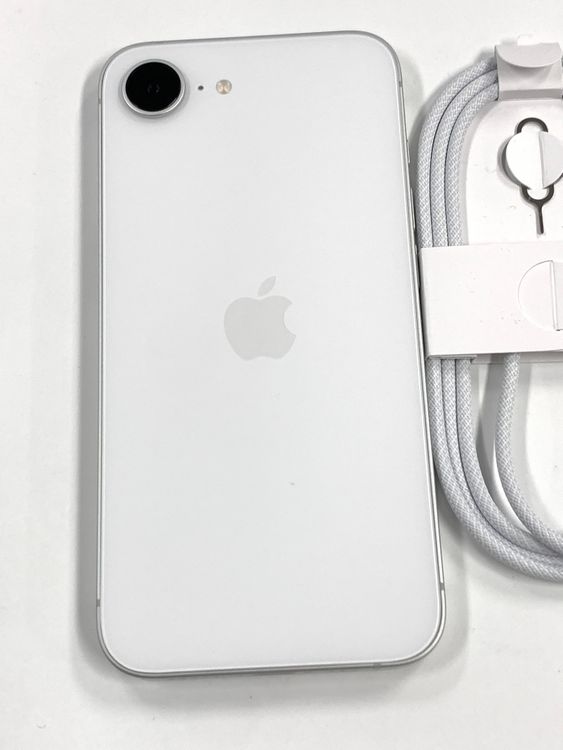 iPhone16e（SIMフリー・国内版） 商品一覧｜ムスビー【中古スマホ