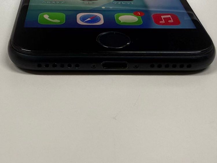 �ڥ�Х���BOX��  ����100%SIM�ե꡼ iPhone SE(��3����) 64GB