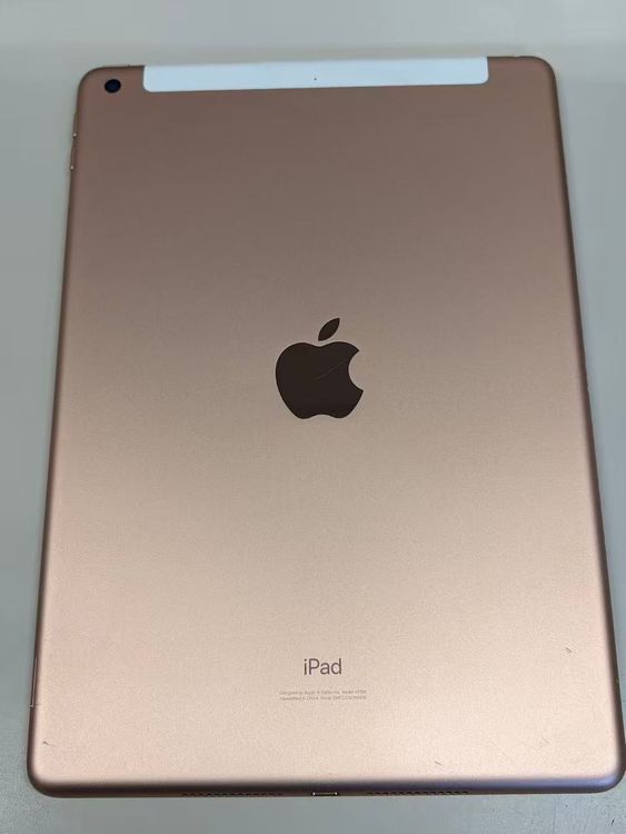 ����100% SIM�ե꡼iPad (��7����) 32GB �������