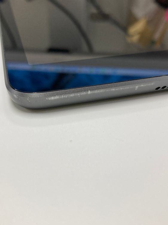 ����94�� Apple iPad ��8���� SIM�ե꡼ 32GB ���ڡ������쥤