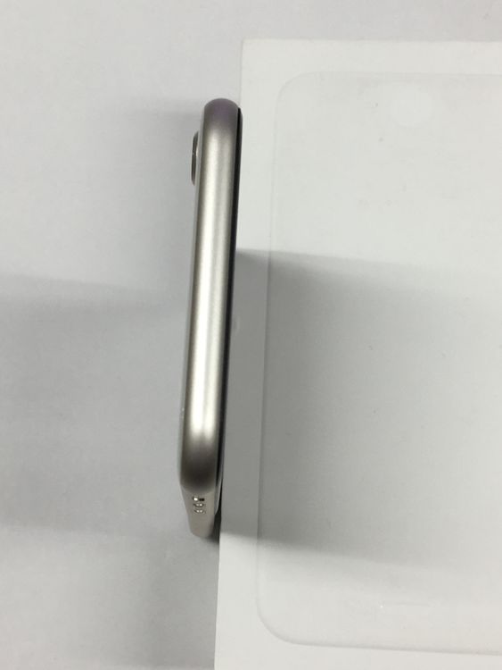 �ڥ�Х���BOX������ ����100�� SIM�ե꡼ iPhone SE����3�����64GB