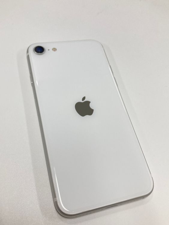 �ڥ�Х���BOX������91%SIM�ե꡼ iPhone SE2 ��2���� 64GB �ۥ磻��