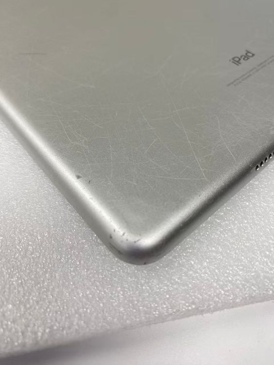 Apple iPad ��6���� Wi-Fi��32GB Silevr