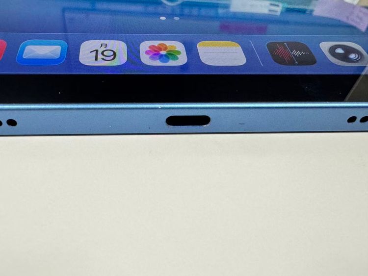 ����86�� iPad(��10����)��64GB �֥롼��WIFi��ǥ�