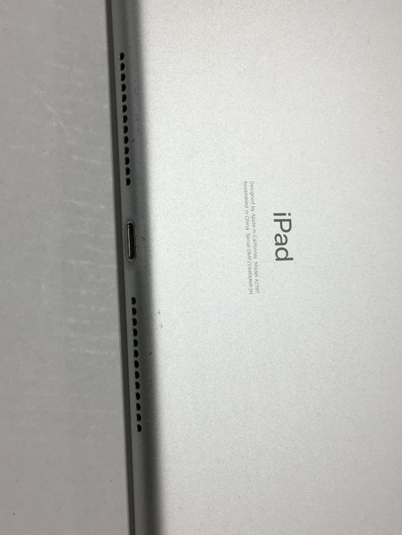 �������� ����87�� Apple iPad ��7���� Wi-Fi 32GB ����С�