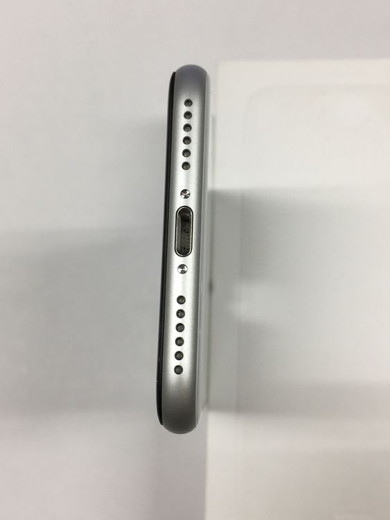 ��ư������ ����100���Ķ���� SIM�ե꡼ iPhone SE ��2���� 64GB �ۥ磻��