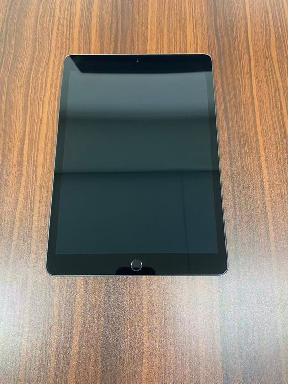 ��������Apple iPad ��8���� Wi-Fi��128GB Space gray �Ÿ�����ʤ�