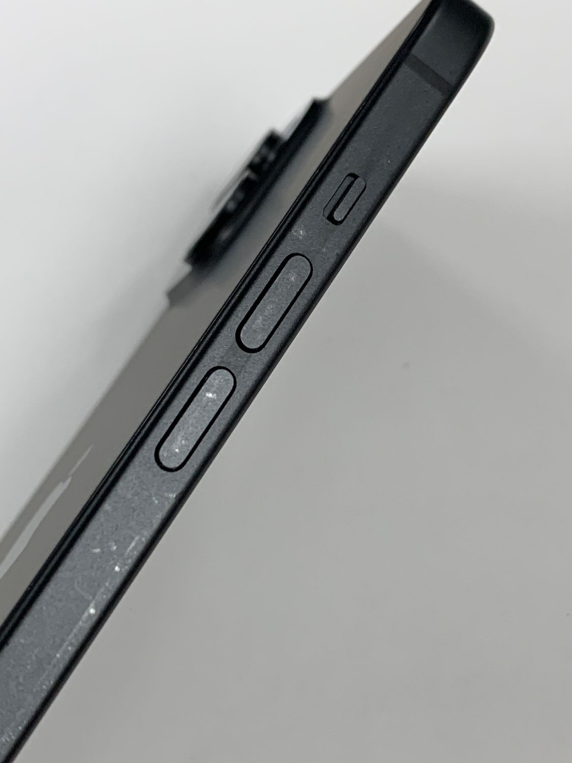 ムスビー｜【動作正常品】電池100%SIMフリー iPhone15 128GB ブラック