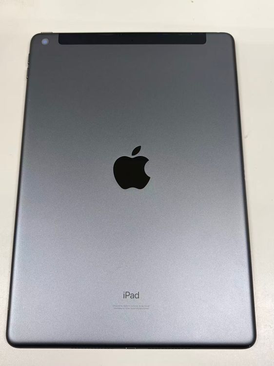 ���� ����94% SIM�ե꡼iPad (��8����) 32GB ���ڡ�������