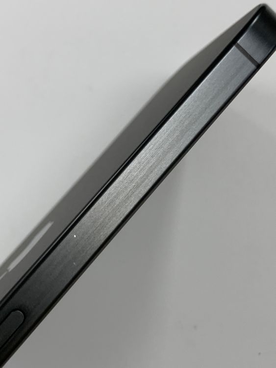 ڥХBOX 87%SIMե꡼ iPhone15 Pro 128GB ֥å˥