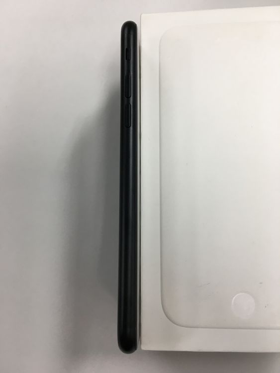 �ڥ�Х���BOX������ ����87�� iPhone SE ��2���� 64GB SIM�ե꡼ �֥�å�