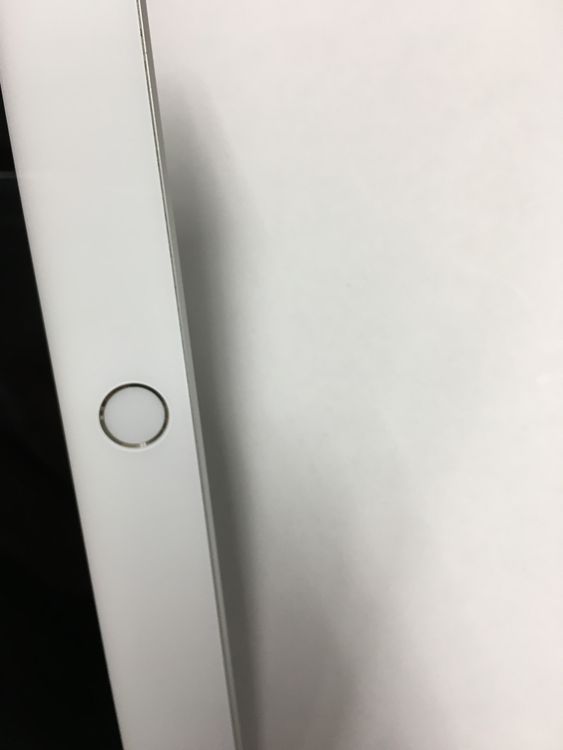 �ڥ�Х���BOX������ ����82�� Apple iPad ��8���� SIM�ե꡼ 32GB ����С�