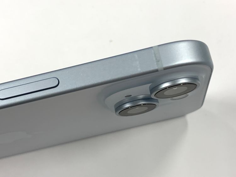 �ڥ�Х���BOX�� ����93%SIM�ե꡼ iPhone15 128GB �֥롼