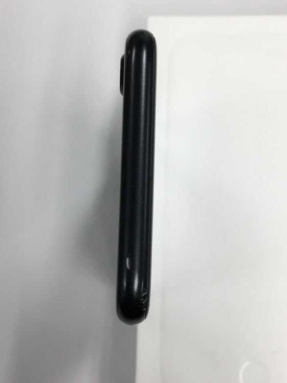 �ڥ�Х���BOX������89�� iPhone SE ��2���� 64GB SIM�ե꡼ �֥�å�